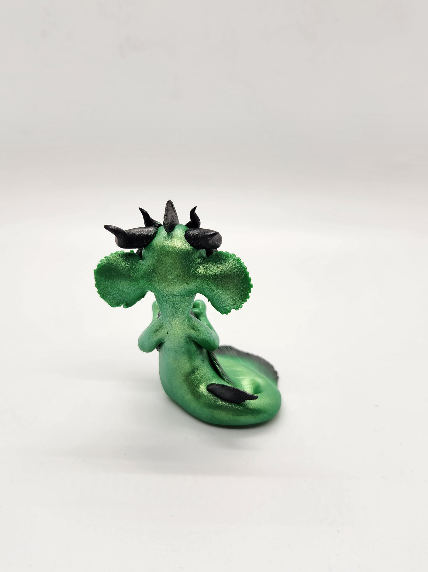 "Peshk" green baby sea dragon sculpture