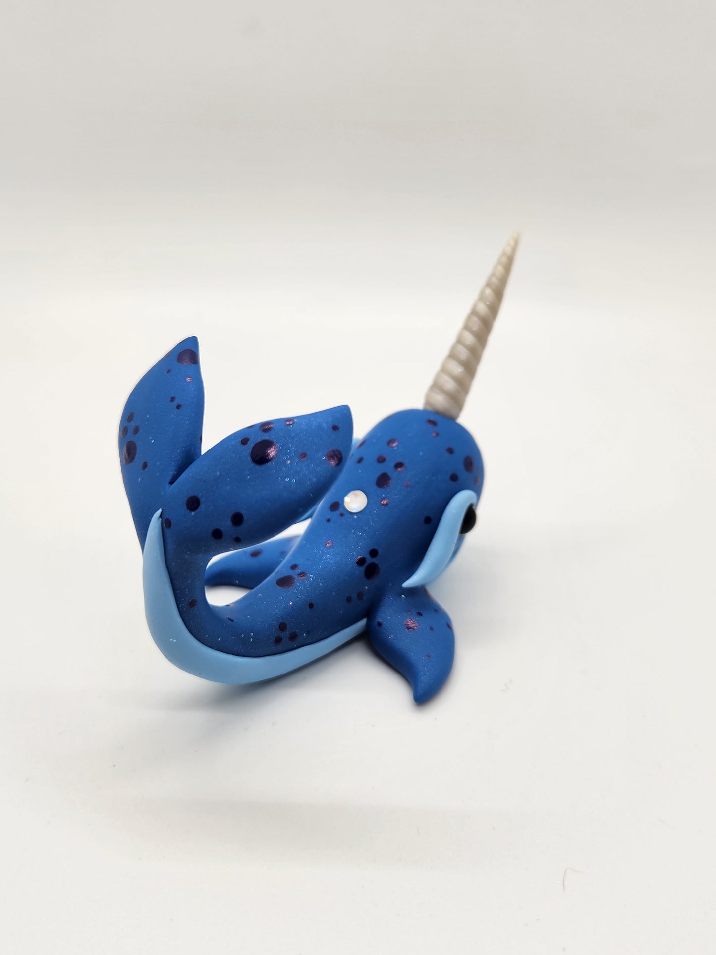 "Vaal" narwhal sculpture