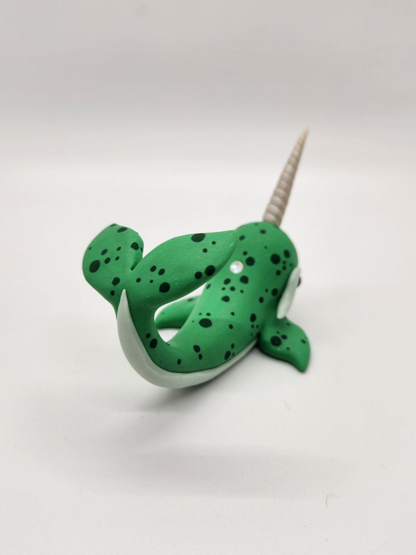 "Vaal" narwhal sculpture