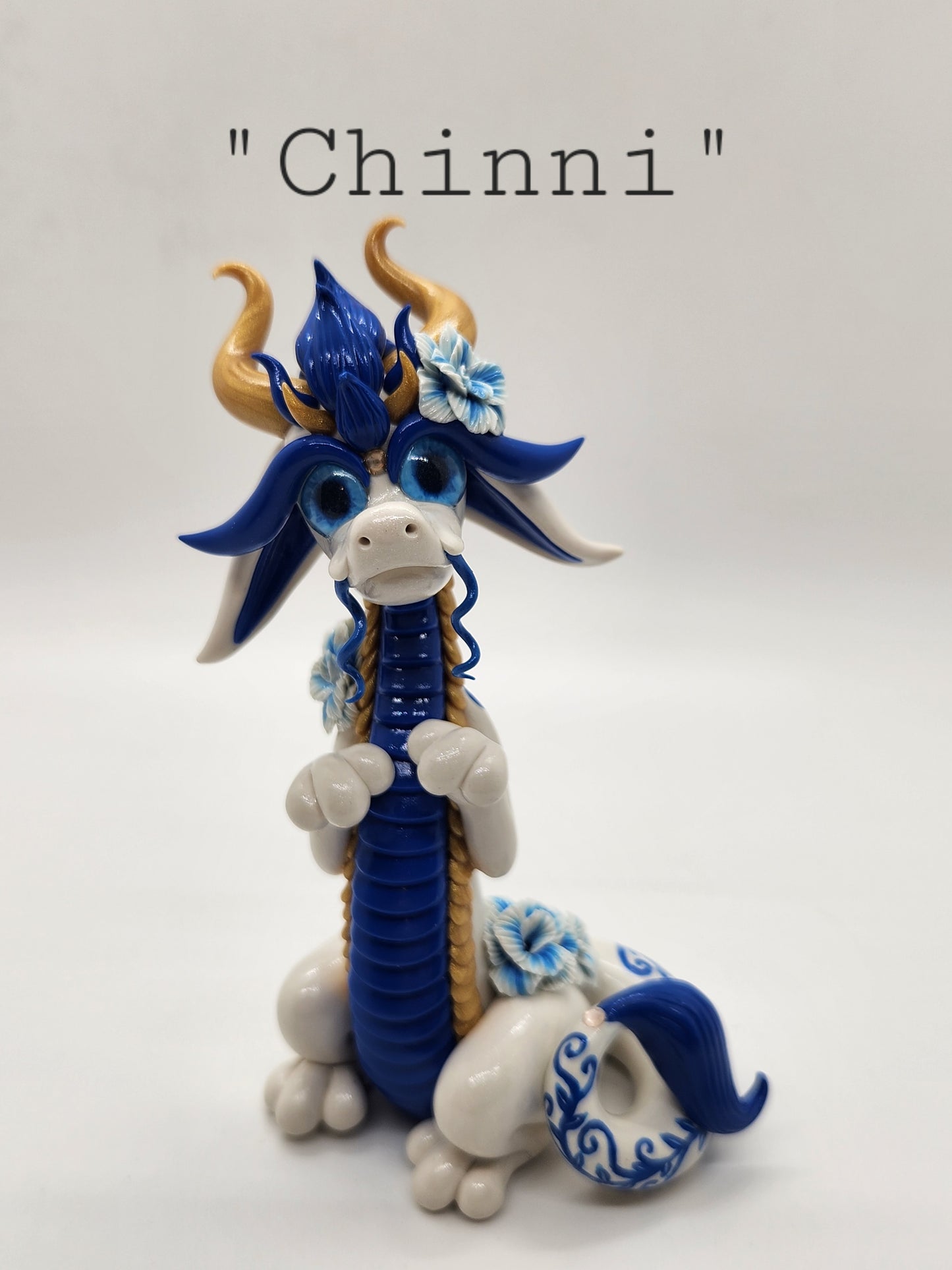 "Chinni" white and blue china dragon sculpture