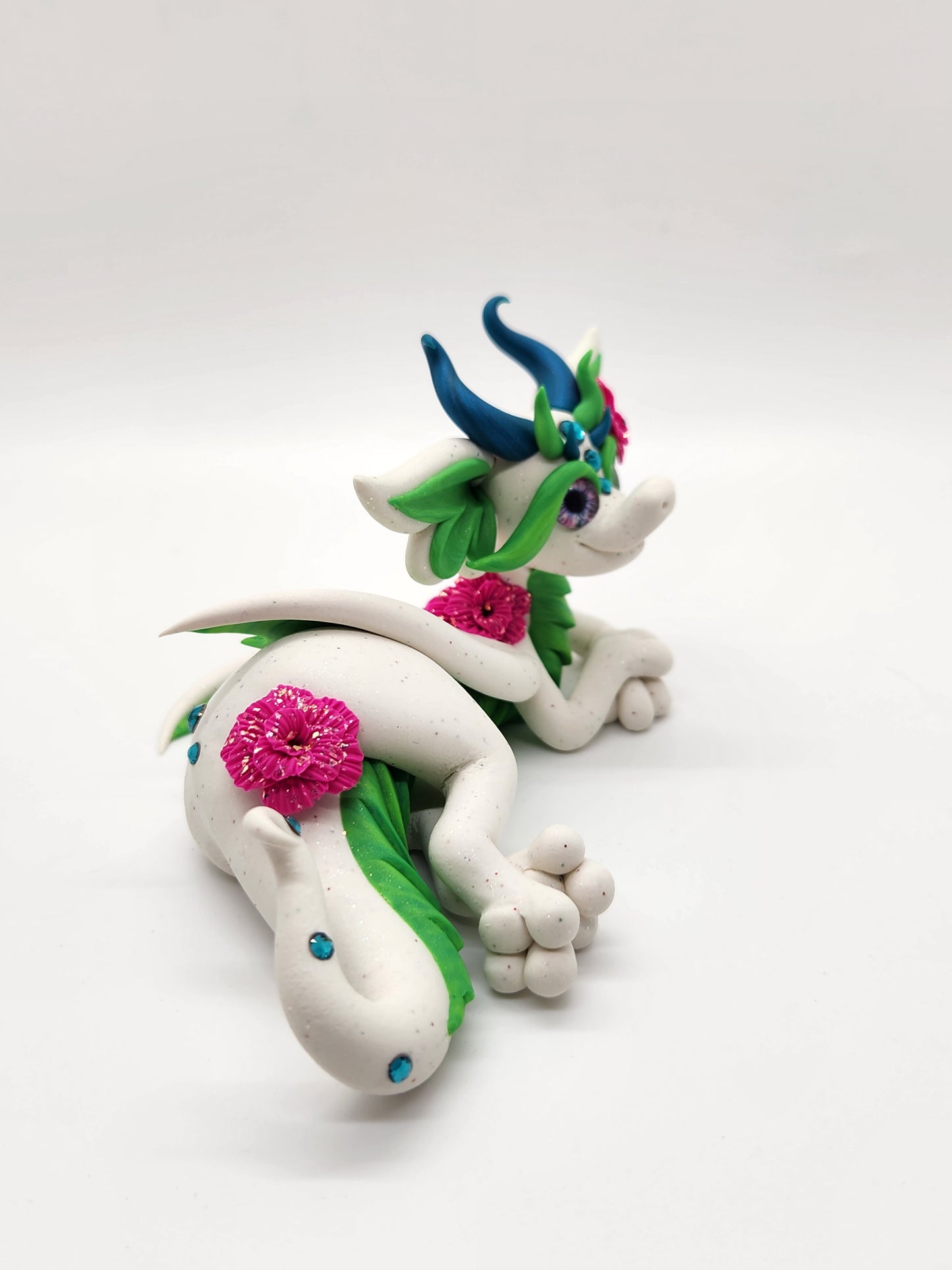 "Kukka" white and green flower dragon sculpture