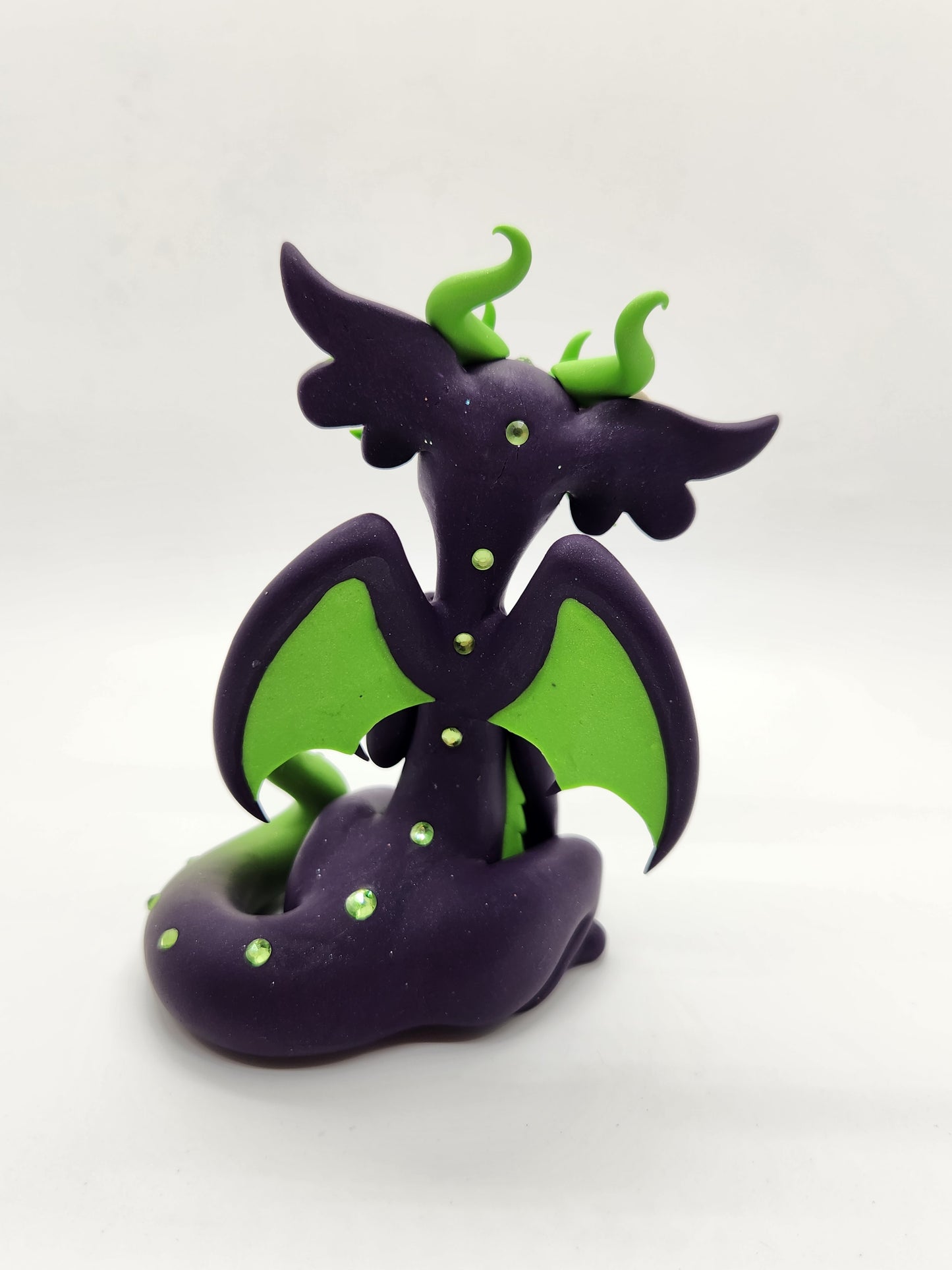 "Hoa" purple and green flower dragon sculpture