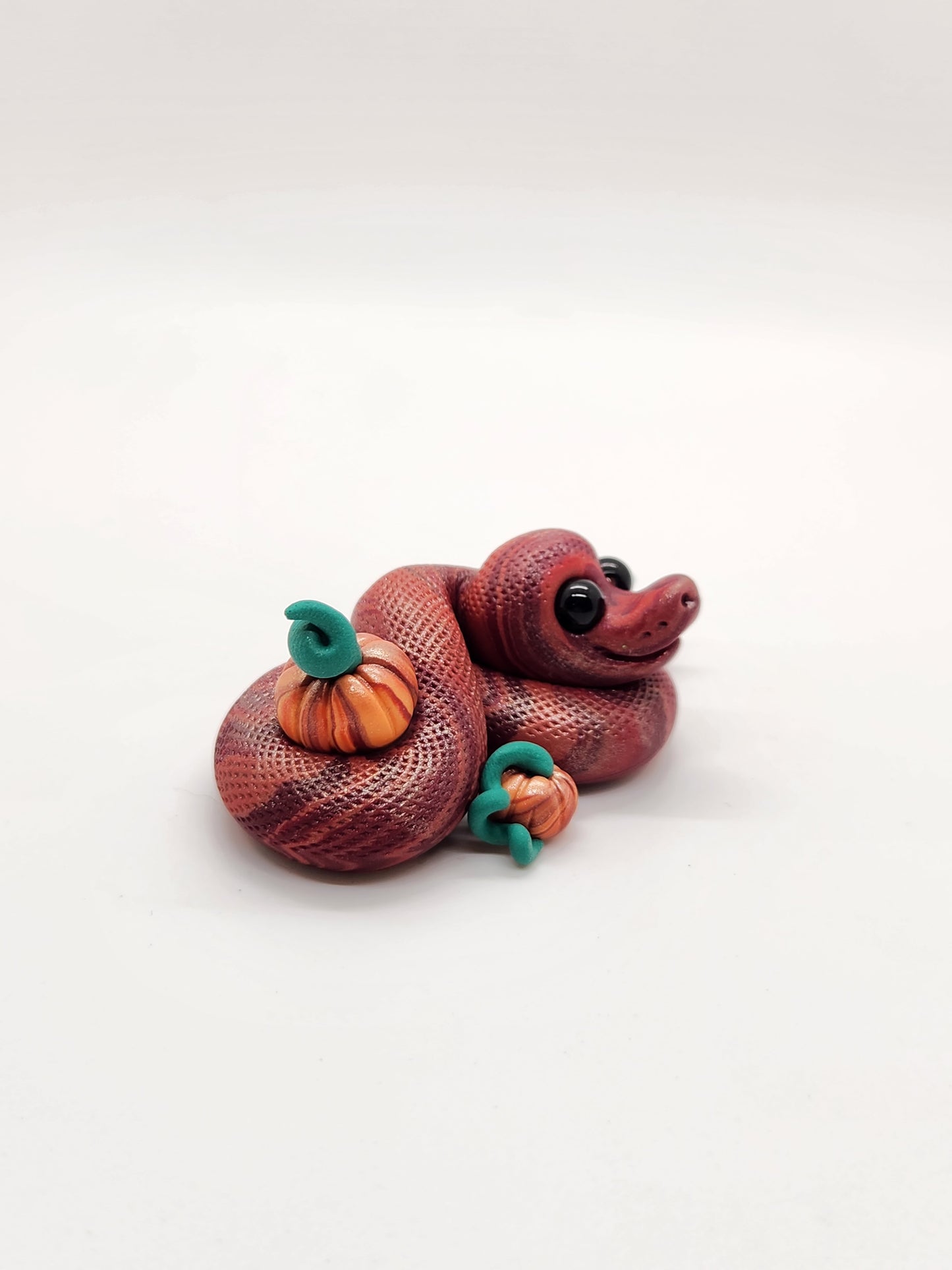 "Toby" fall snake sculpture