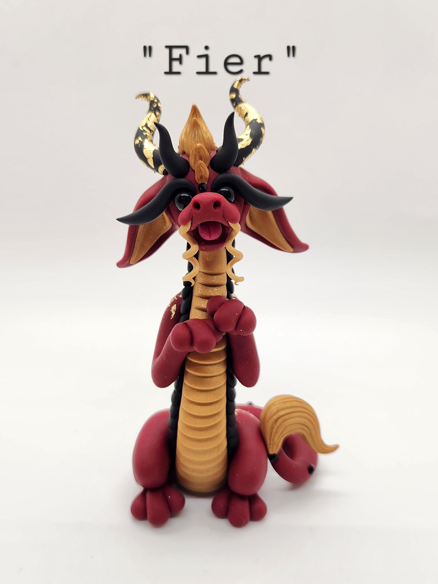 "Fier" red and gold Chinese style dragon sculpture