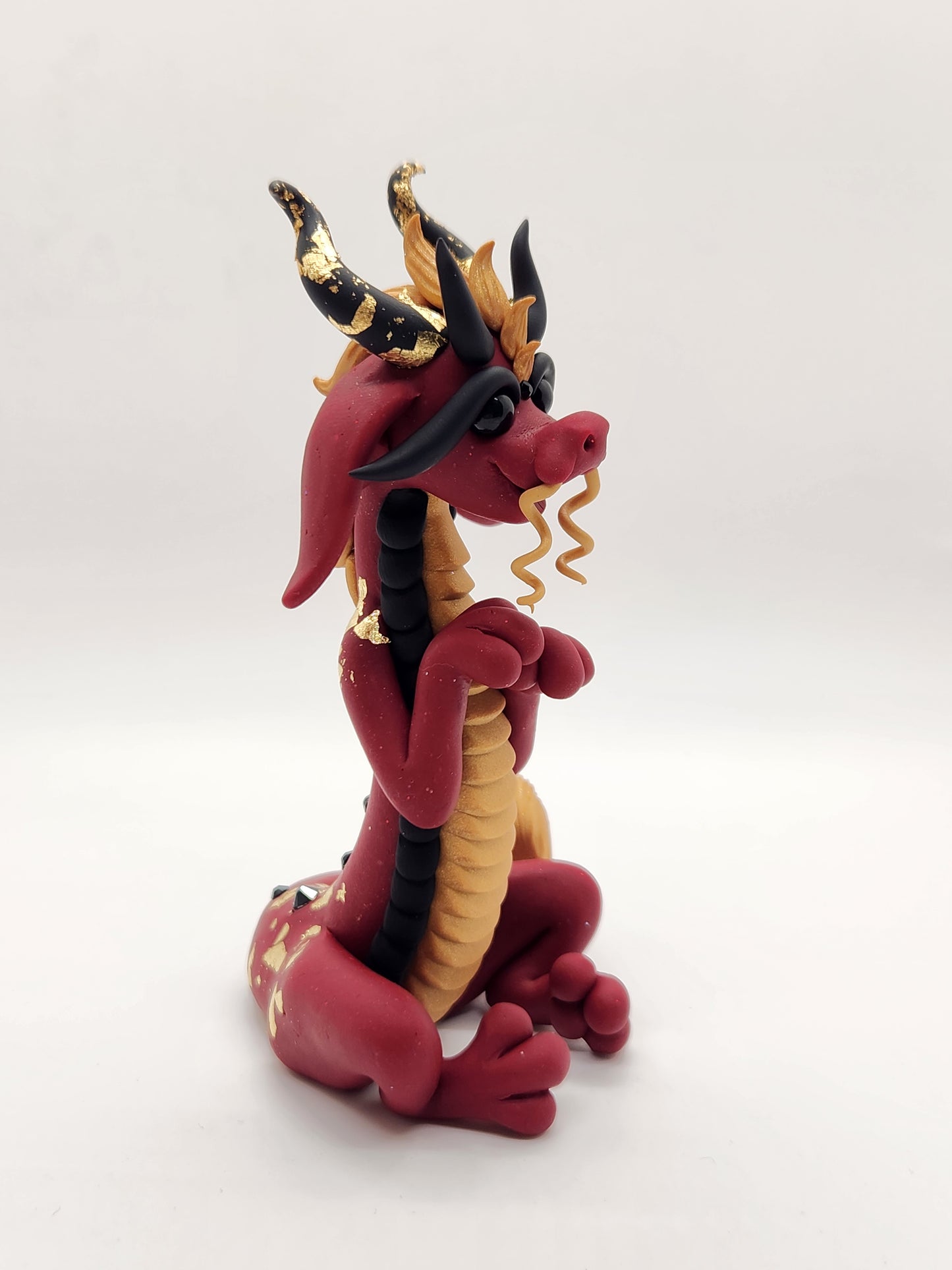 "Ujo" red and gold Chinese style dragon sculpture