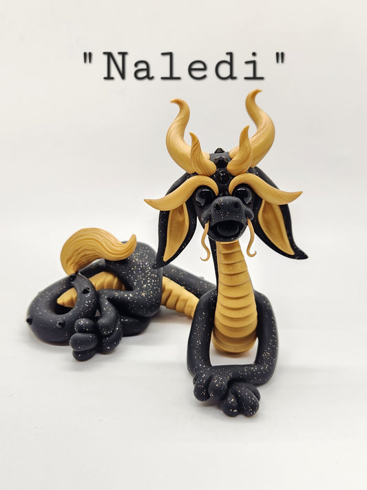 "Naledi" black and gold Chinese style dragon sculpture