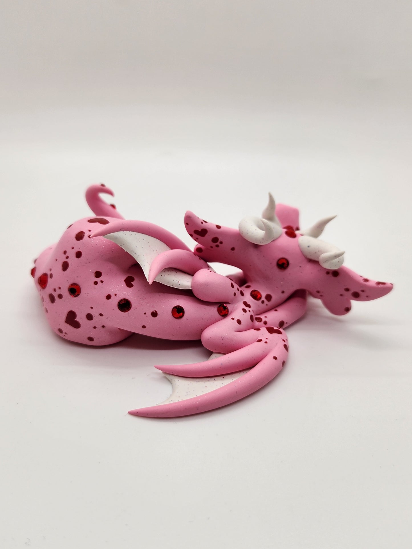 "Meilè" pink and white valentine's Dragon sculpture