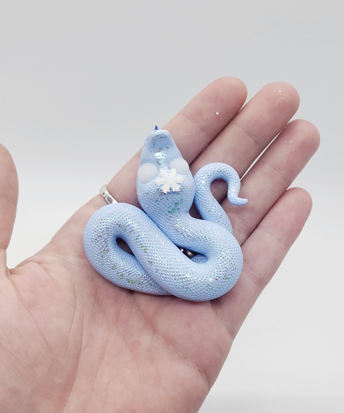 "Sanyi" Snow Snake