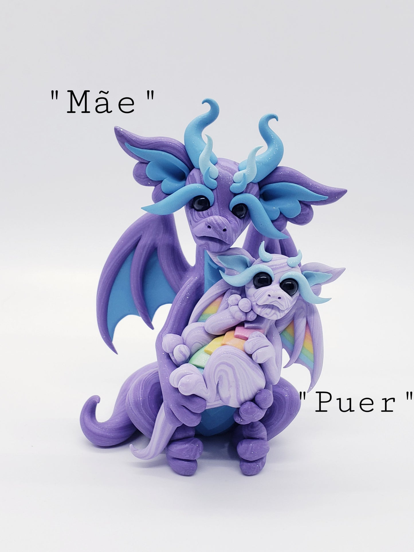 "Mãe & Puer" rainbow baby dragons sculpture