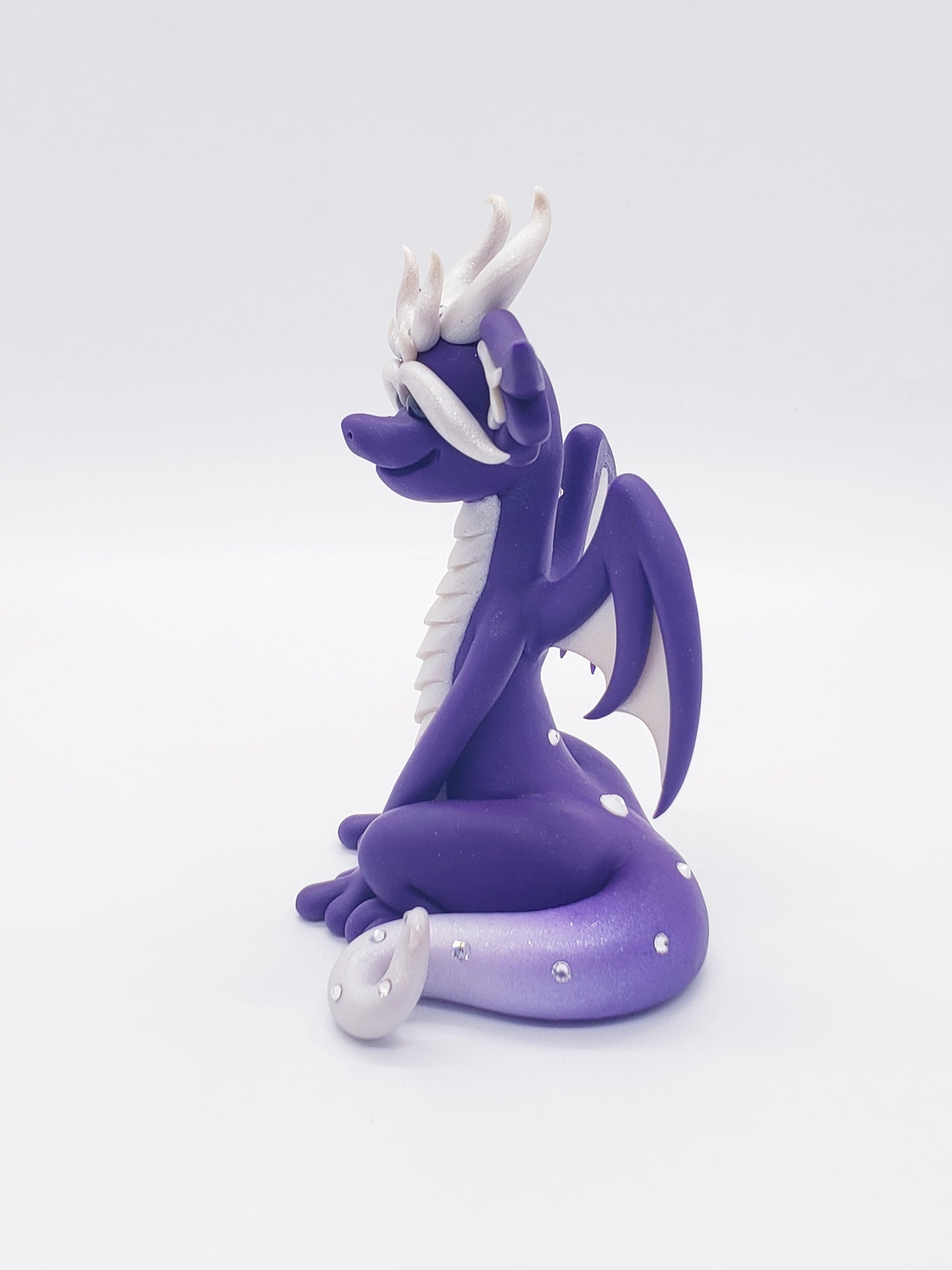 "Rêga" purple dragon sculpture