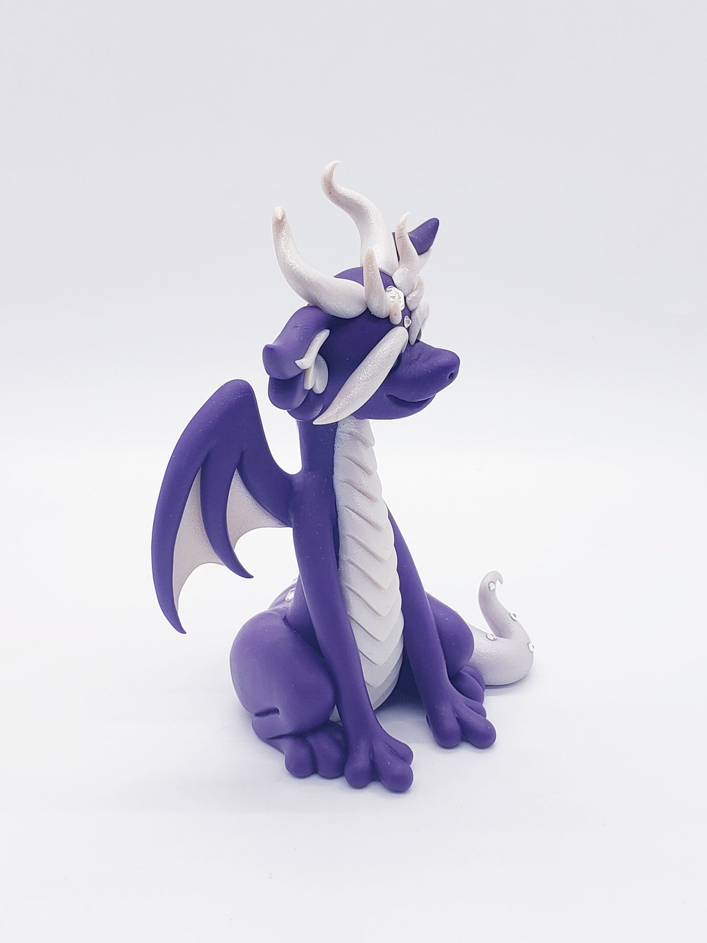 "Rêga" purple dragon sculpture