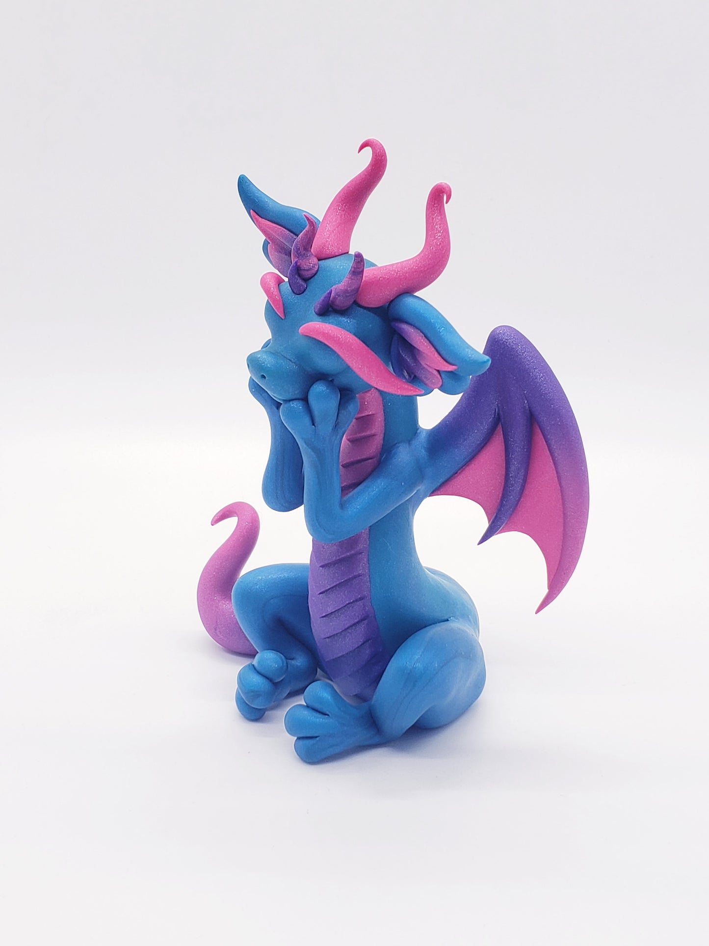 "Schei" blue and pink dragon sculpture