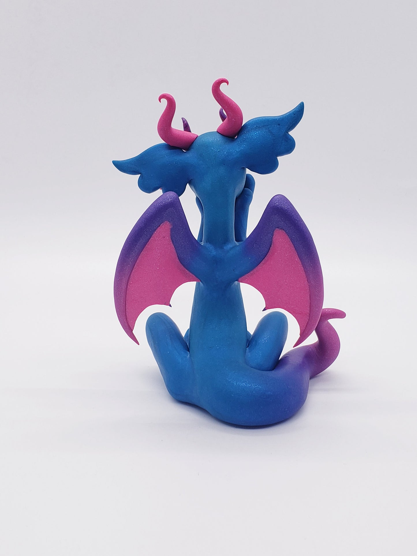 "Schei" blue and pink dragon sculpture