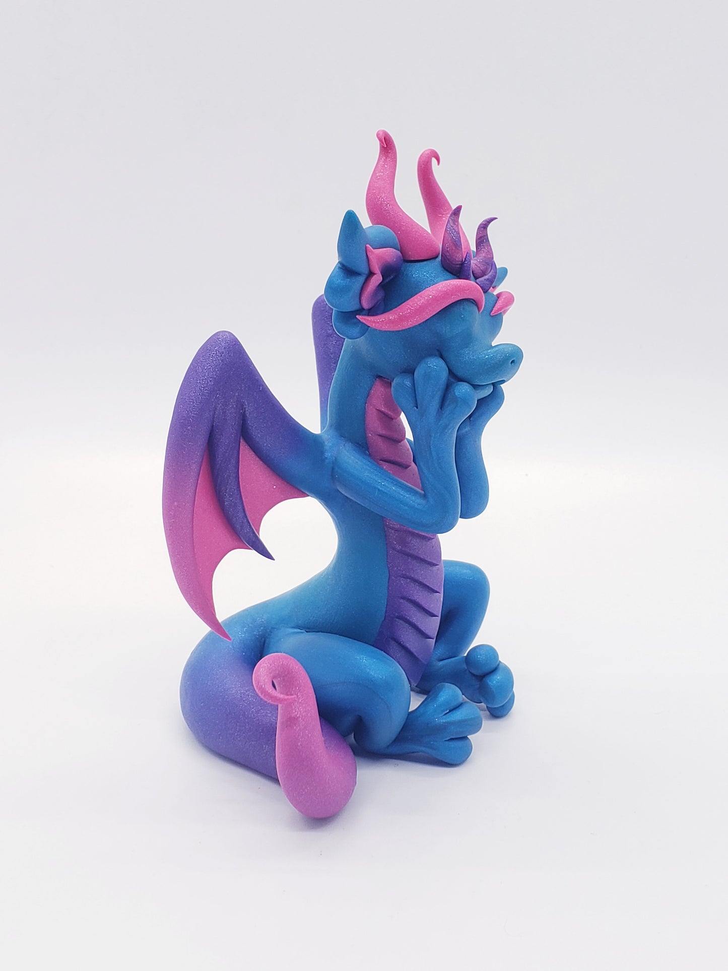 "Schei" blue and pink dragon sculpture