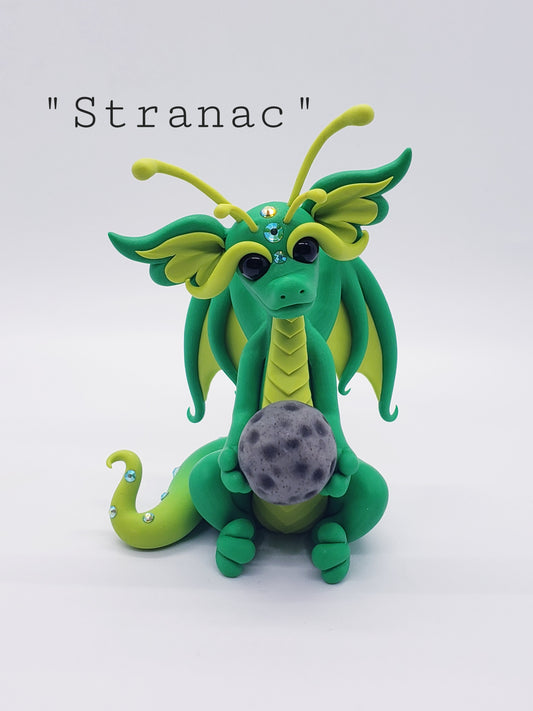 "Stranac" alien dragon sculpture