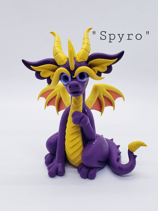 "Spyro" dragon sculpture