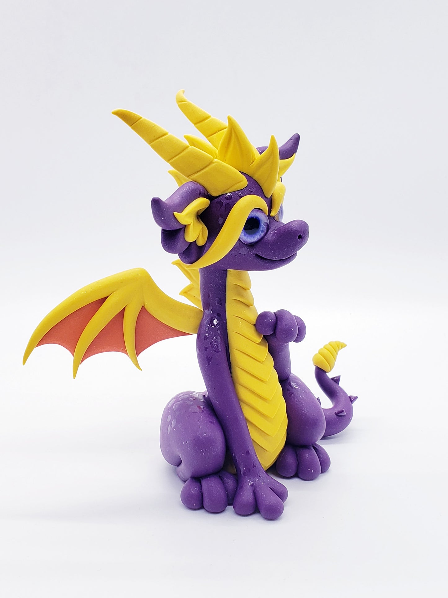 "Spyro" dragon sculpture