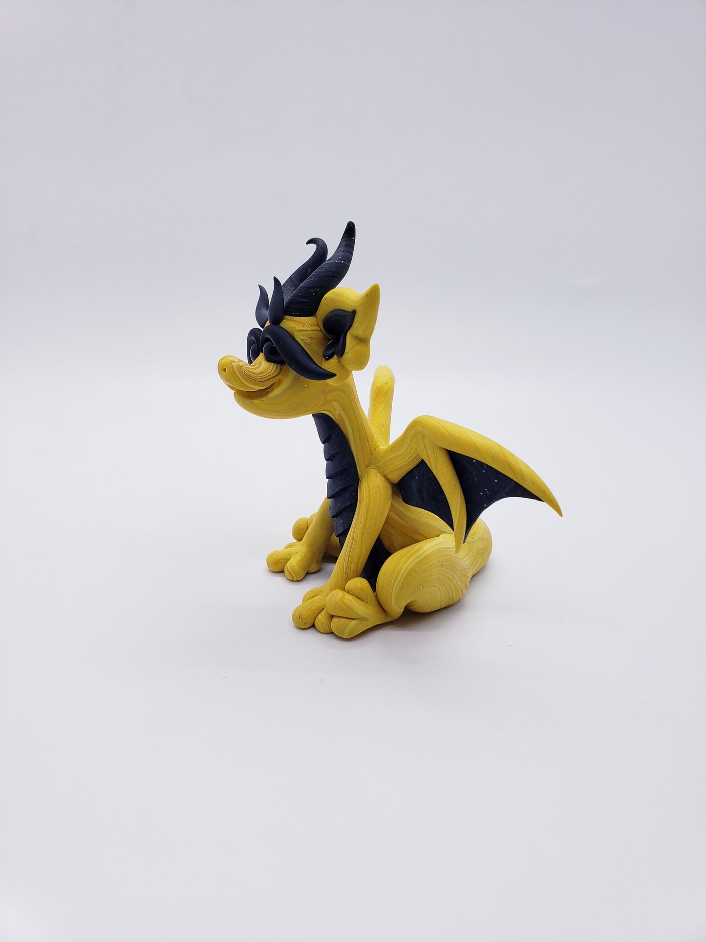 "Jaune" yellow marble dragon baby