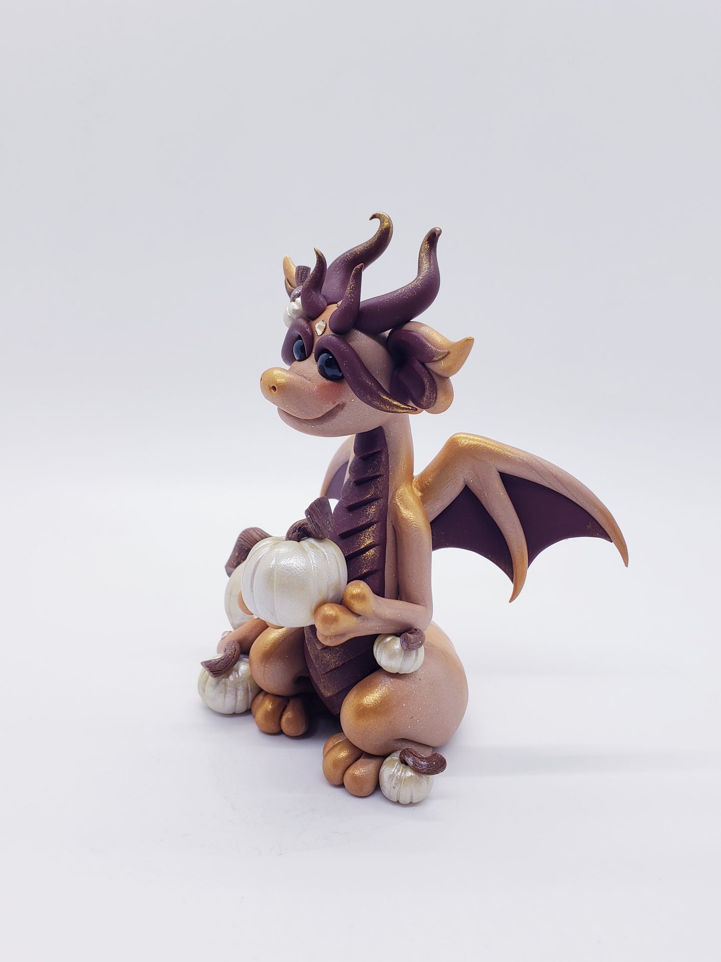 "Kabewa" gold autumn pumpkins dragon sculpture