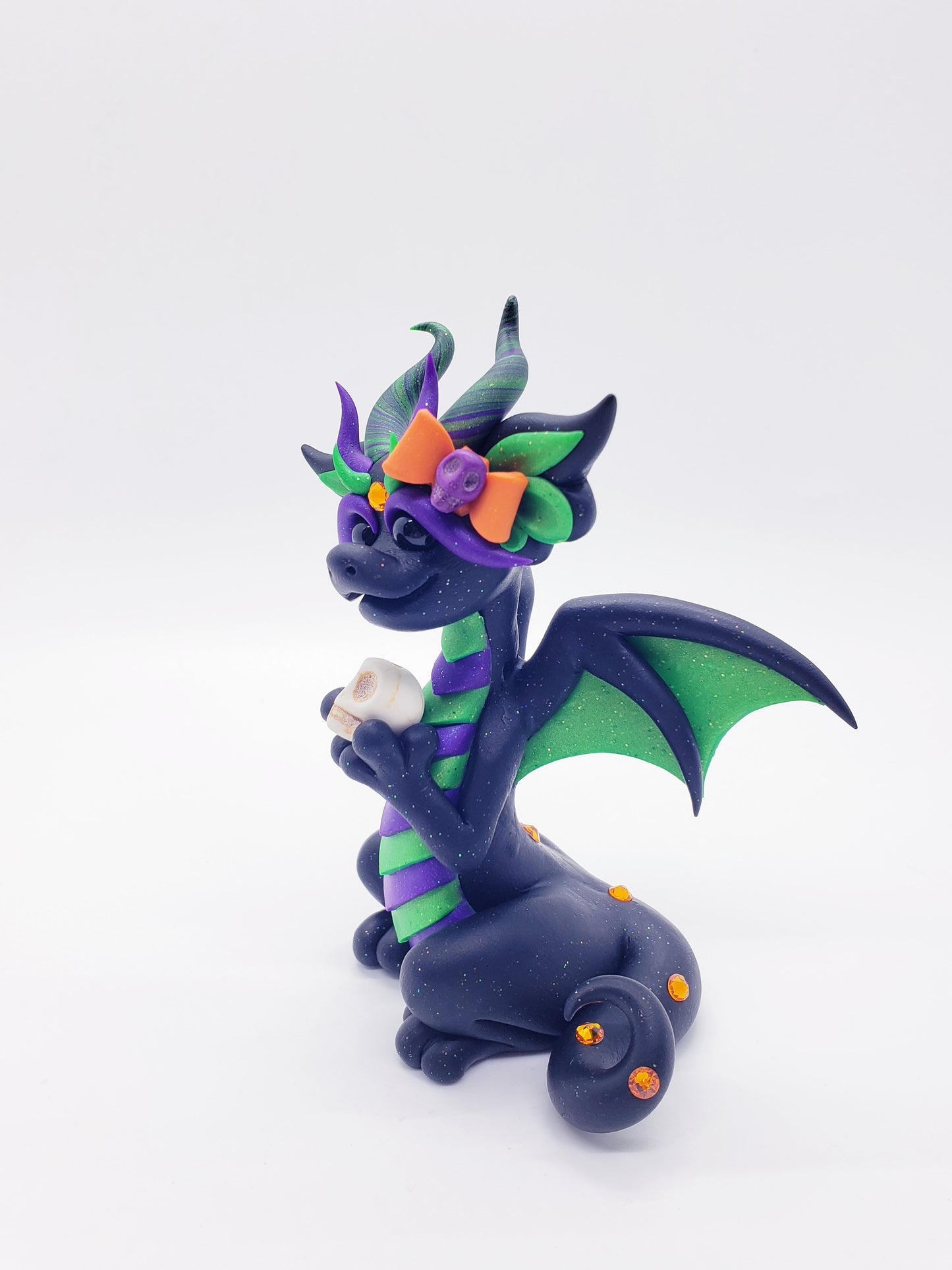 "Masina" halloween dragon sculpture