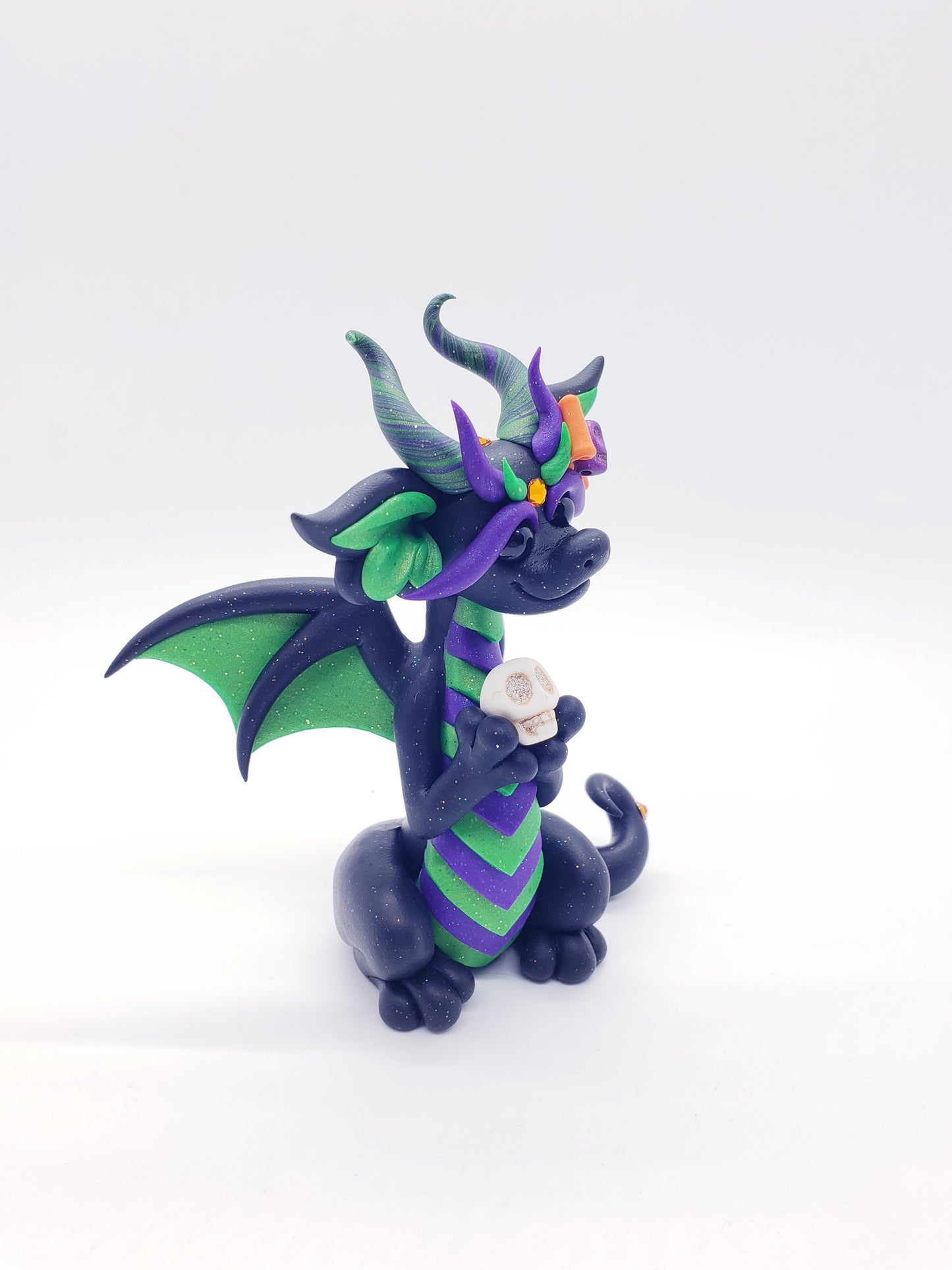 "Masina" halloween dragon sculpture