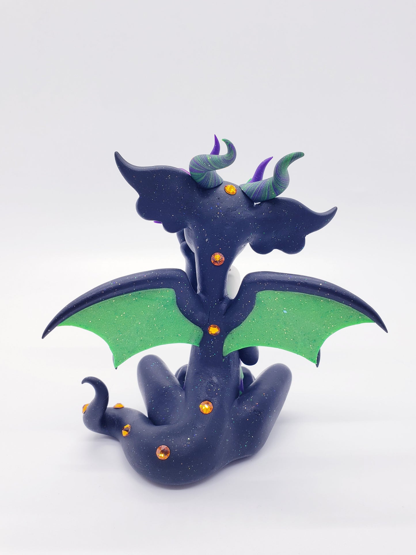 "Santu" halloween dragon sculpture