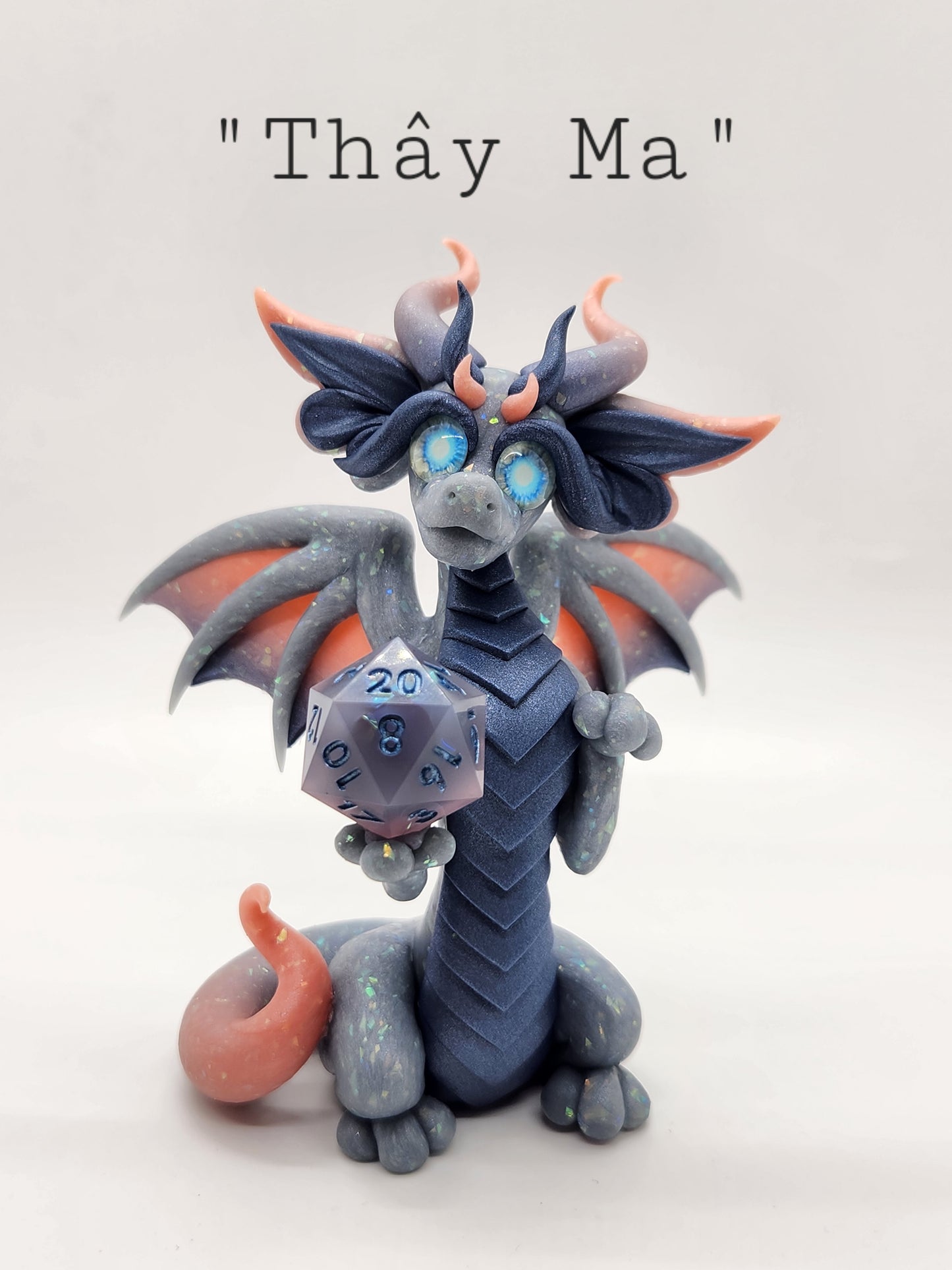 "Thây Ma" blue and pink zombie d20 dragon sculpture