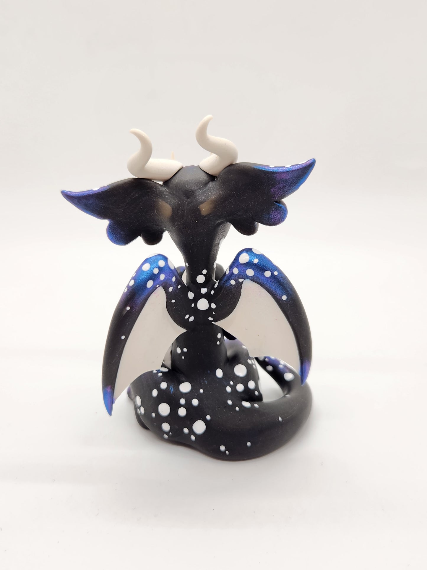 "Bach" black mini dice set dragon sculpture