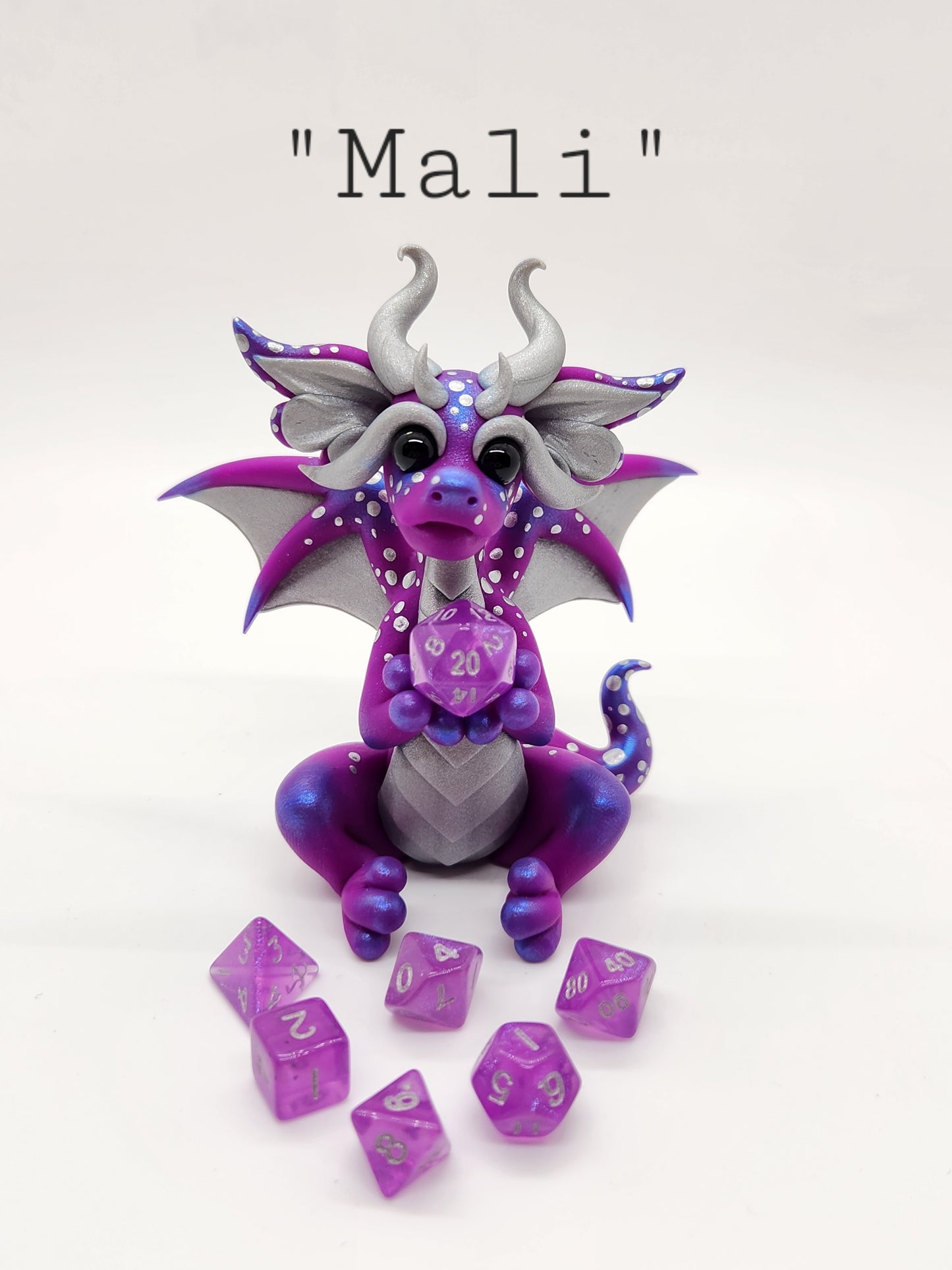 "Mali" purple mini dice set dragon sculpture