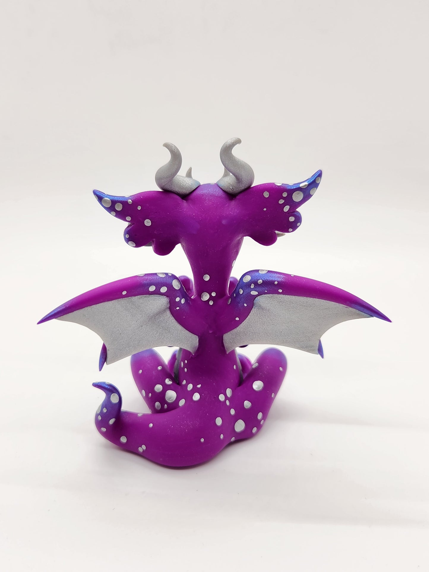 "Mali" purple mini dice set dragon sculpture