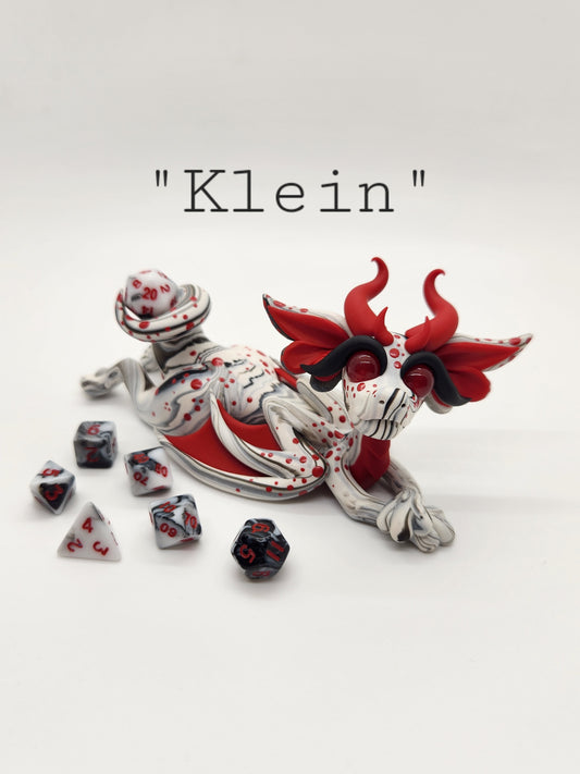 "Klein" white and red mini dice set dragon sculpture