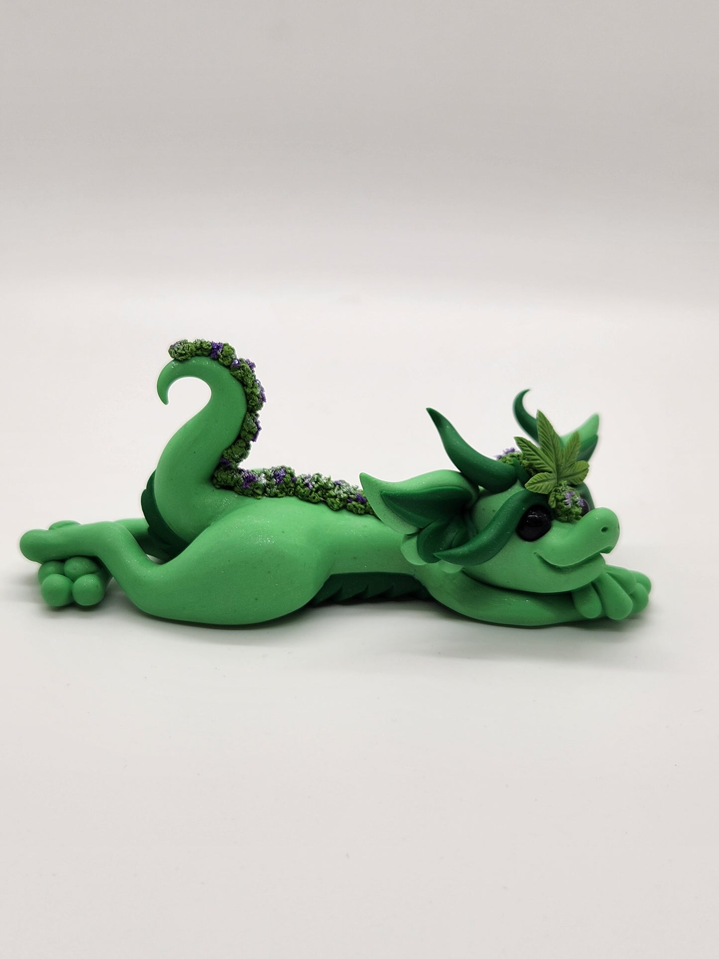 "Blackwater" green 420 bud flower dragon baby scuplture