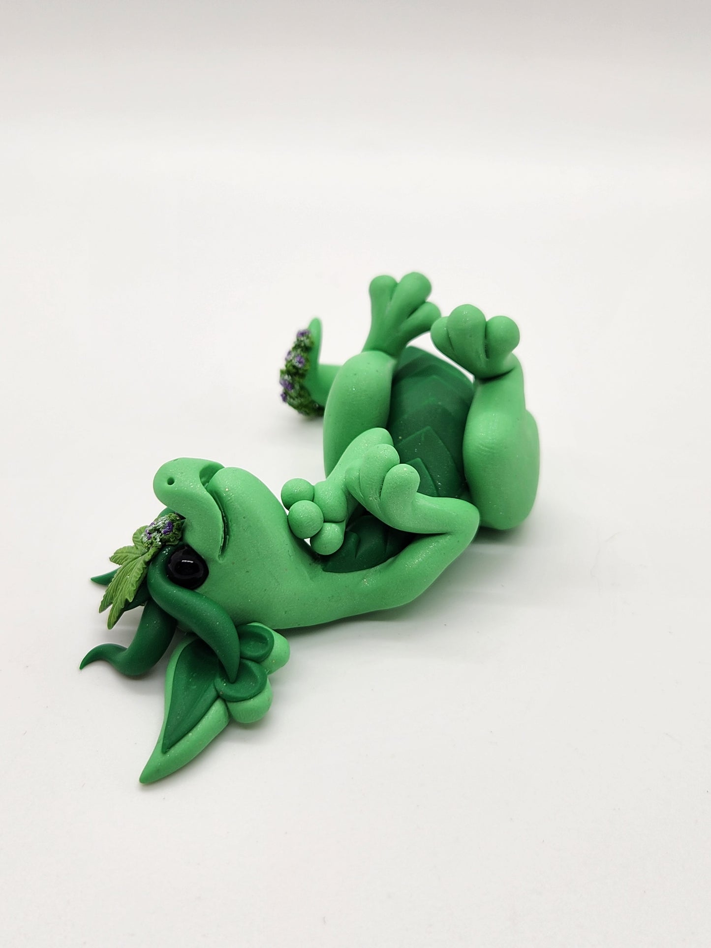 "Grape" green 420 bud flower dragon baby scuplture